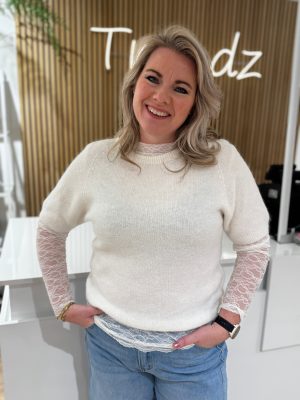 Truitje Renske off white