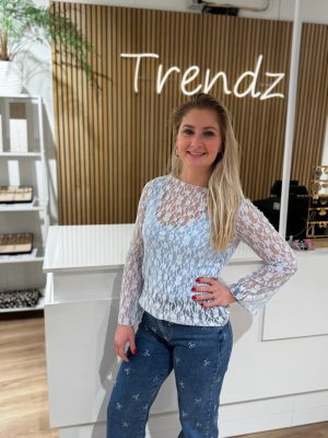 Kanten top Nina licht blauw
