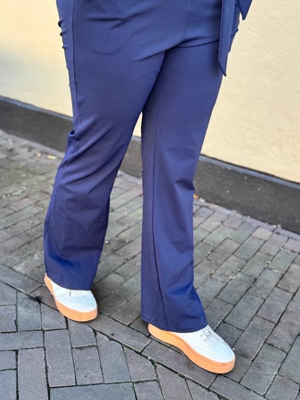 Travelstof jumpsuit mouwloos navy - Afbeelding 9