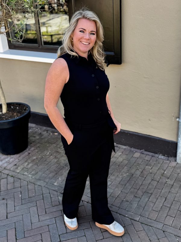 Travelstof jumpsuit mouwloos zwart - Afbeelding 8