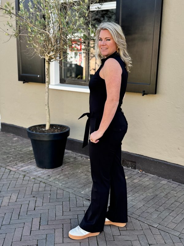 Travelstof jumpsuit mouwloos zwart - Afbeelding 3