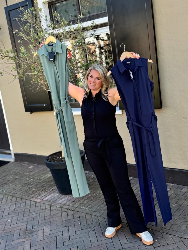 Travelstof jumpsuit mouwloos zwart - Afbeelding 9