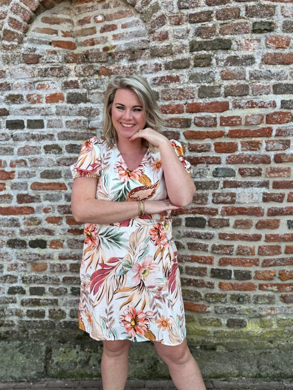 Jurkje Kim flowers oranje