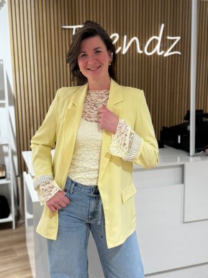 Blazer Britt geel