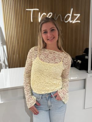 Kanten top Nina geel