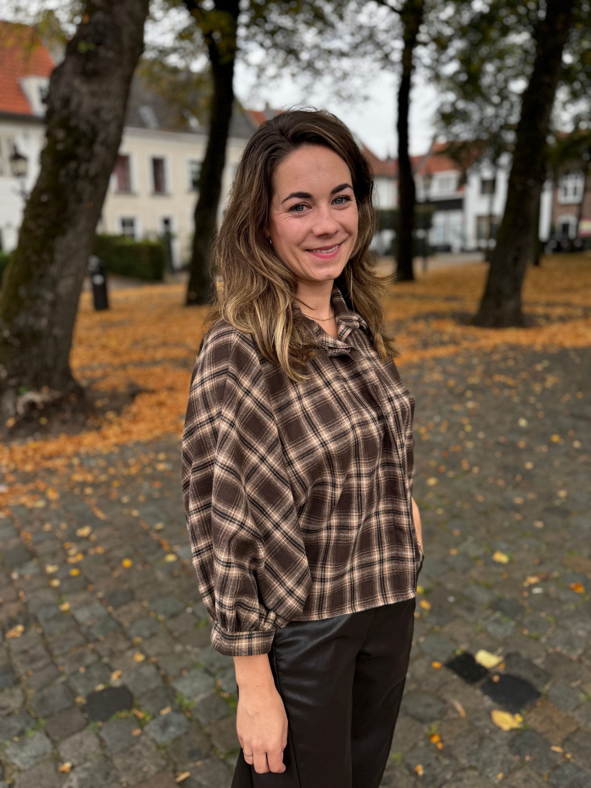 Blouse Nina bruin geruit - Afbeelding 3