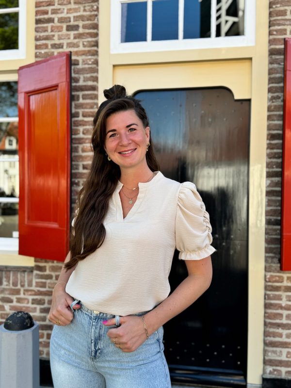 Top Jolijn beige