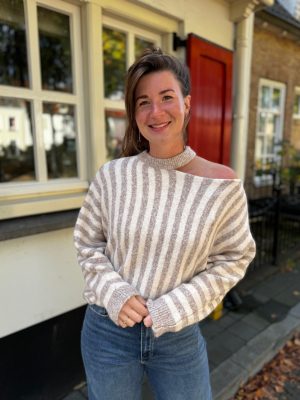 Trui Maartje taupe/crème gestreept
