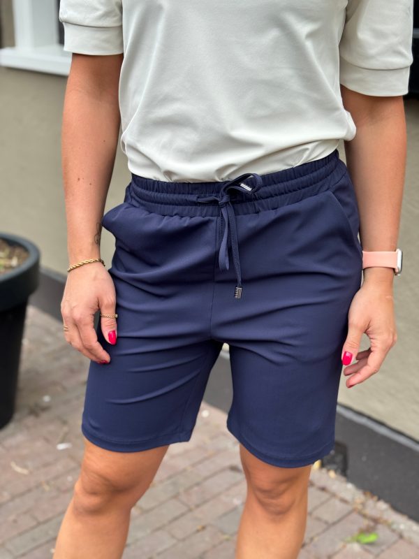 Short travelstof navy