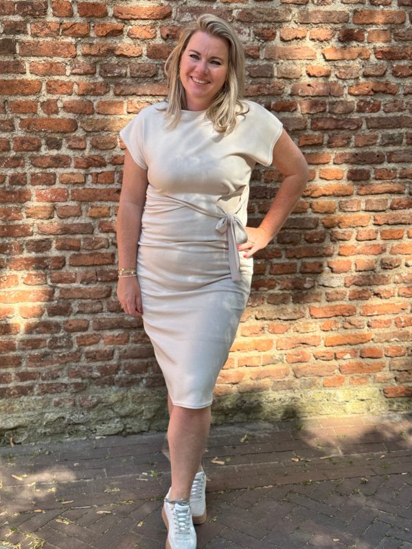 Jurk Mae beige
