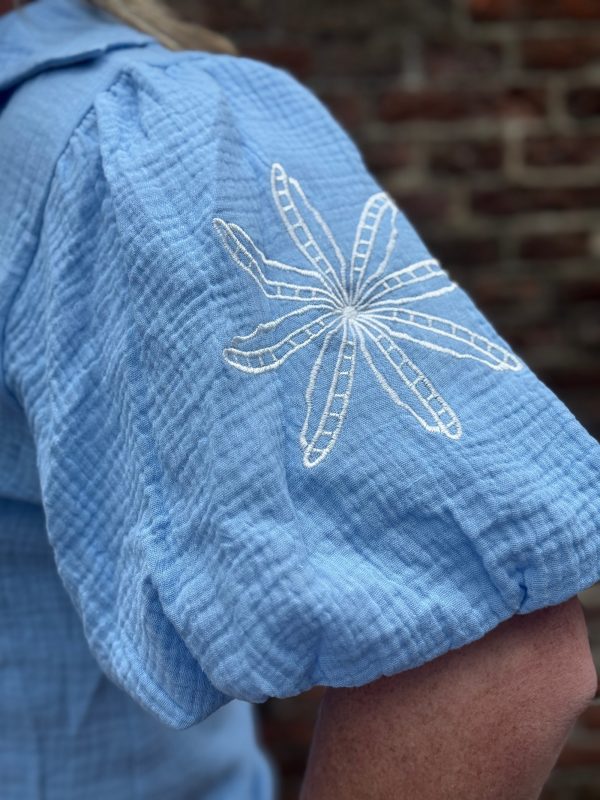 Blouse borduur lichtblauw - Afbeelding 6