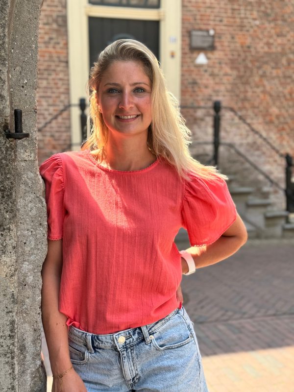 Topje Lisanne koraal