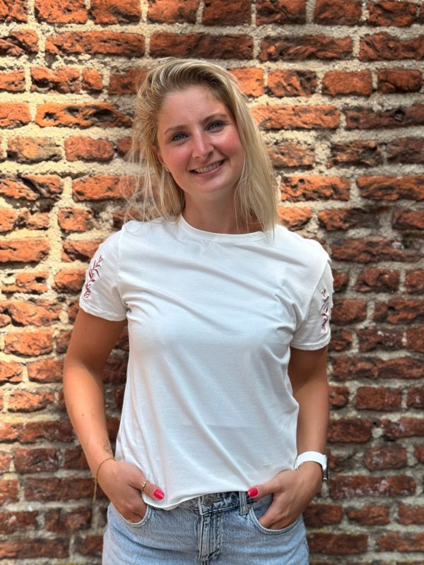 Shirtje Jelia bordeaux borduursel - Afbeelding 2
