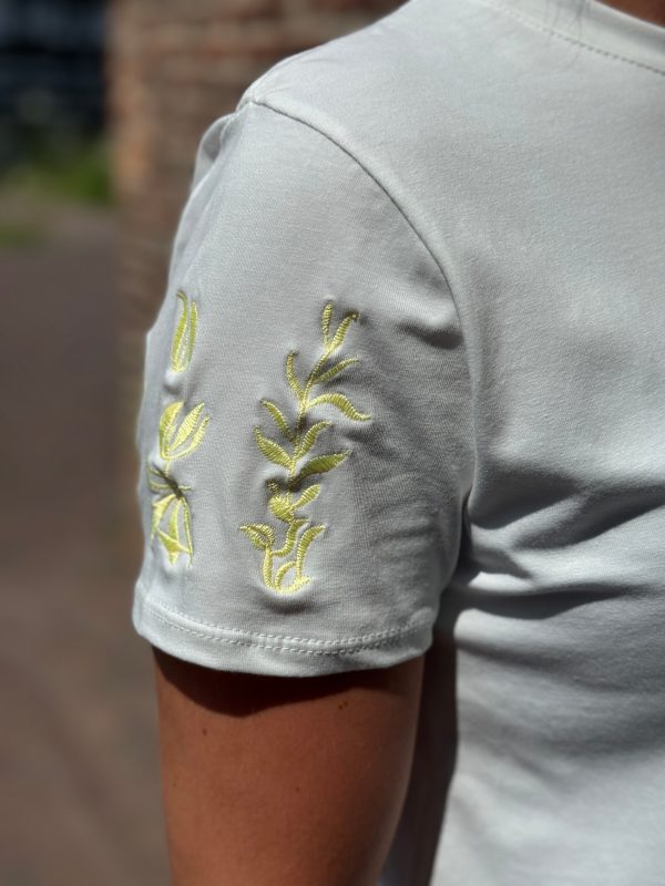 Shirtje Jelia geel borduursel - Afbeelding 4