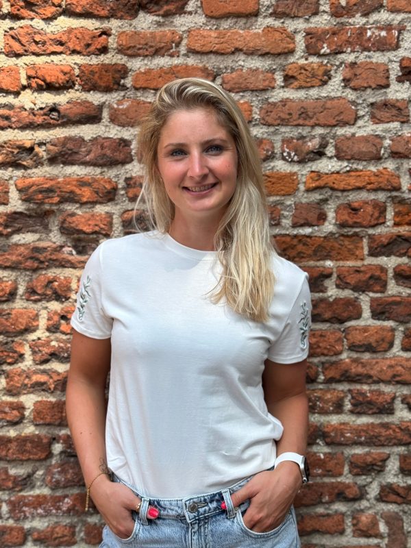 Shirtje Jelia groen borduursel - Afbeelding 3