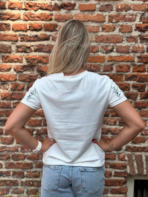 Shirtje Jelia groen borduursel - Afbeelding 4