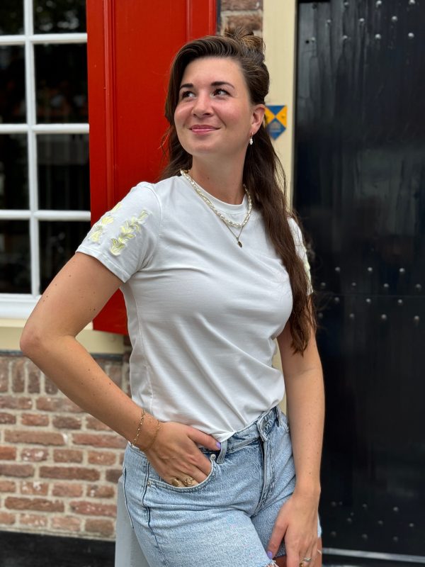 Shirtje Jelia geel borduursel