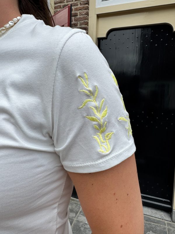 Shirtje Jelia geel borduursel - Afbeelding 6