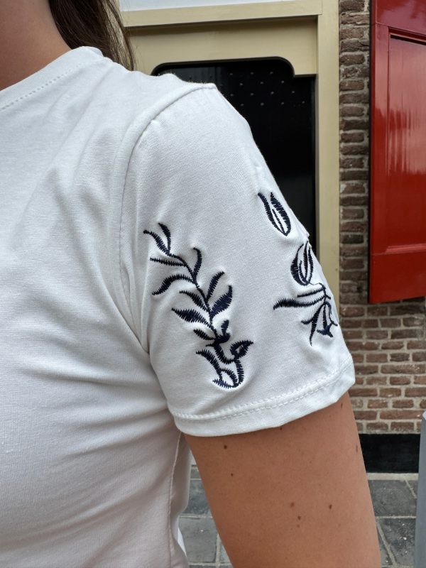 Shirtje Jelia navy borduursel - Afbeelding 6