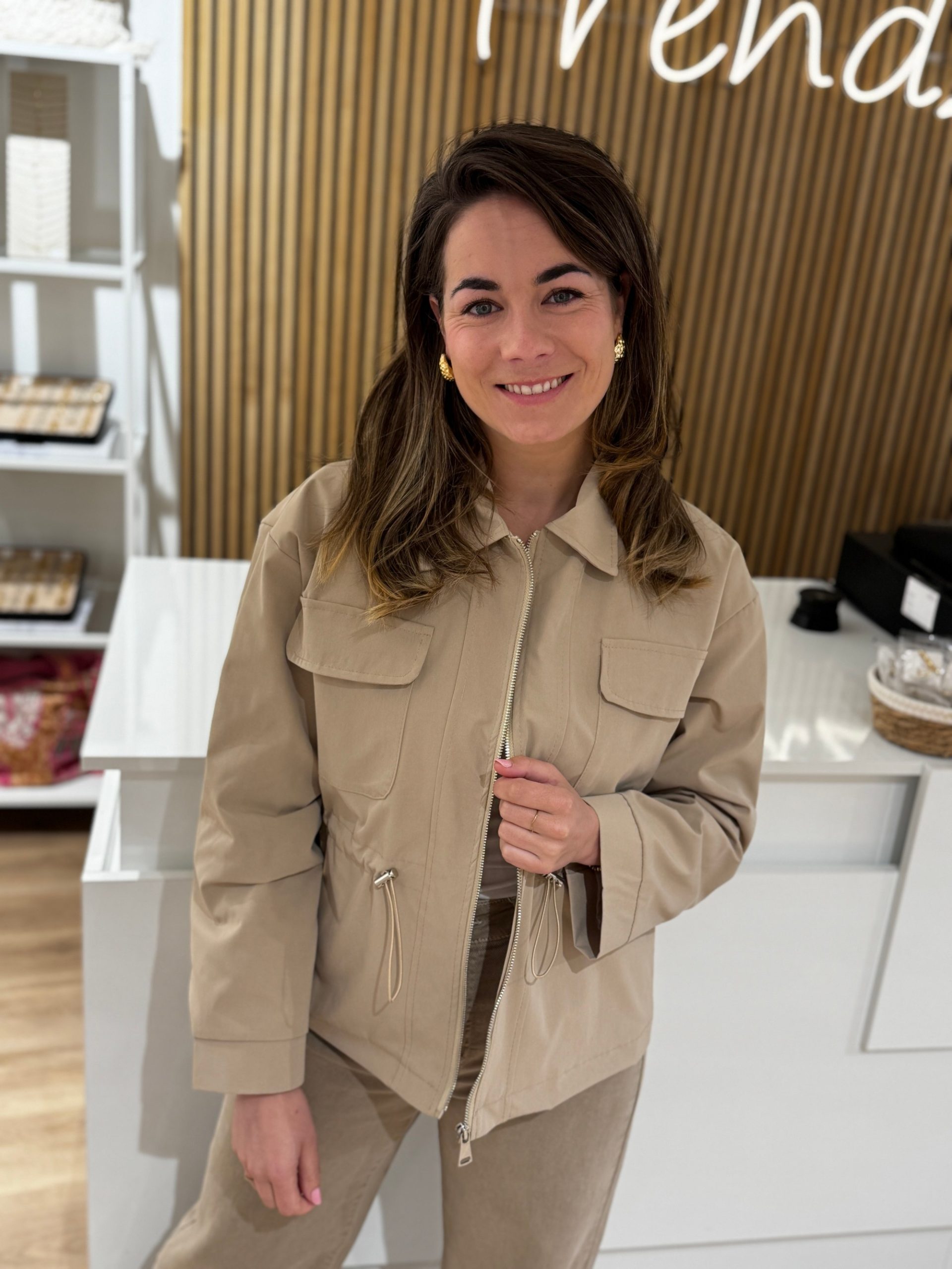 Jasje Angelique zand