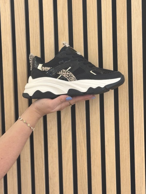 Sneakers 8