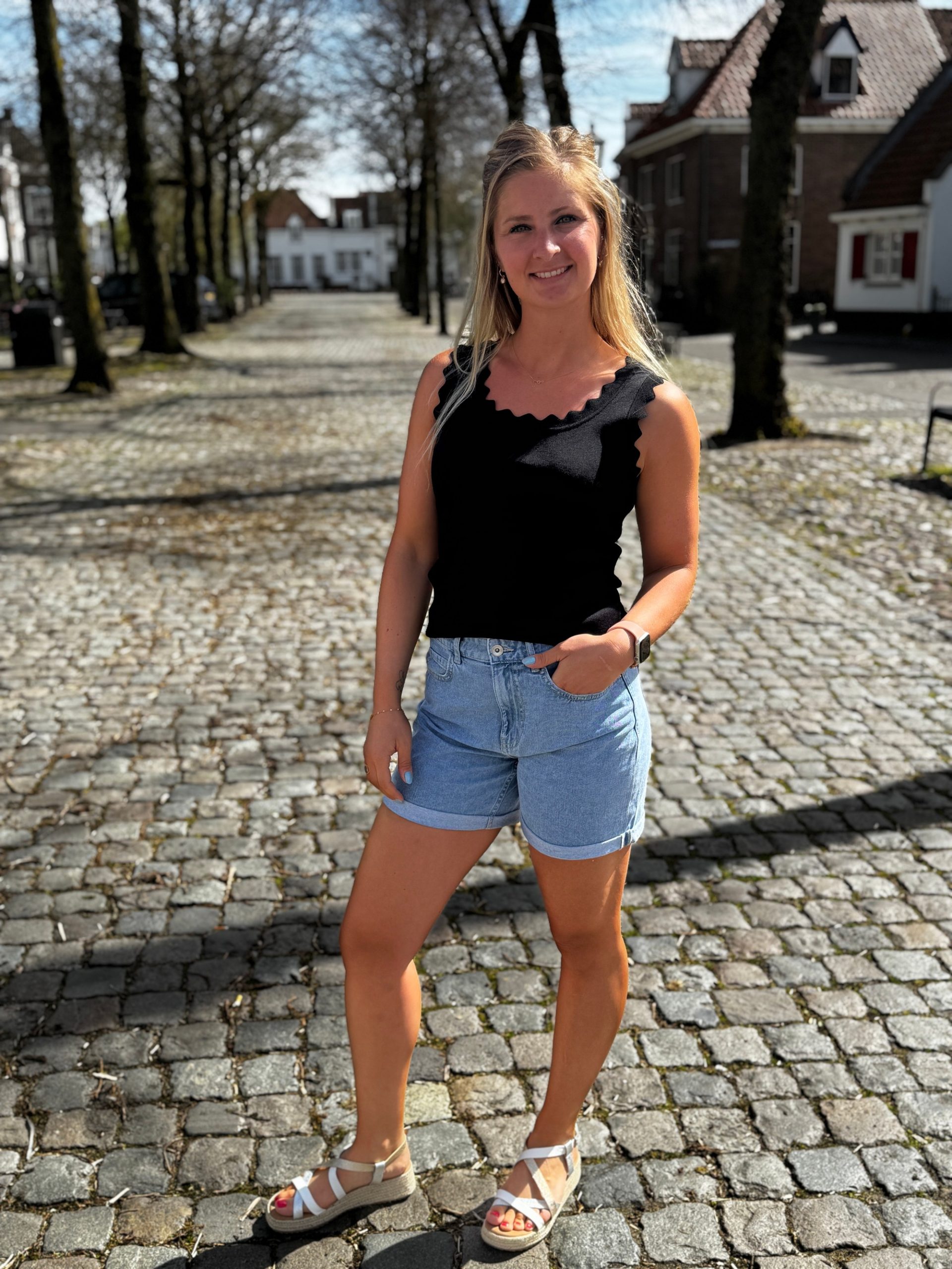 Topje Lesley zwart - Afbeelding 3