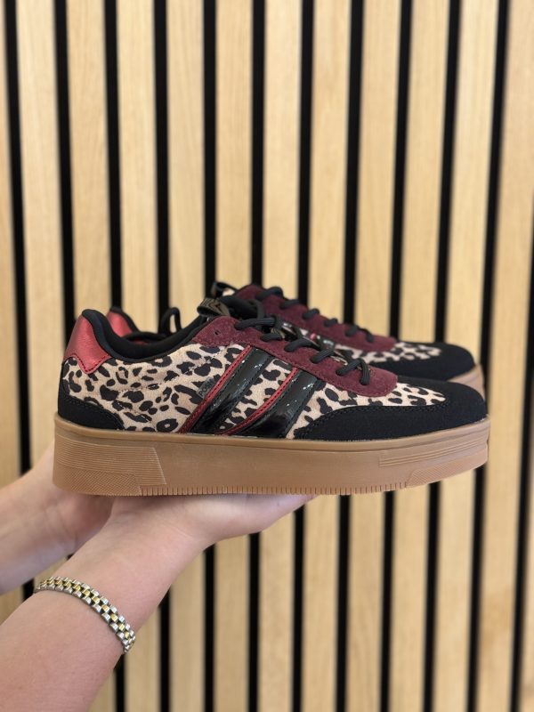 Sneakers 35