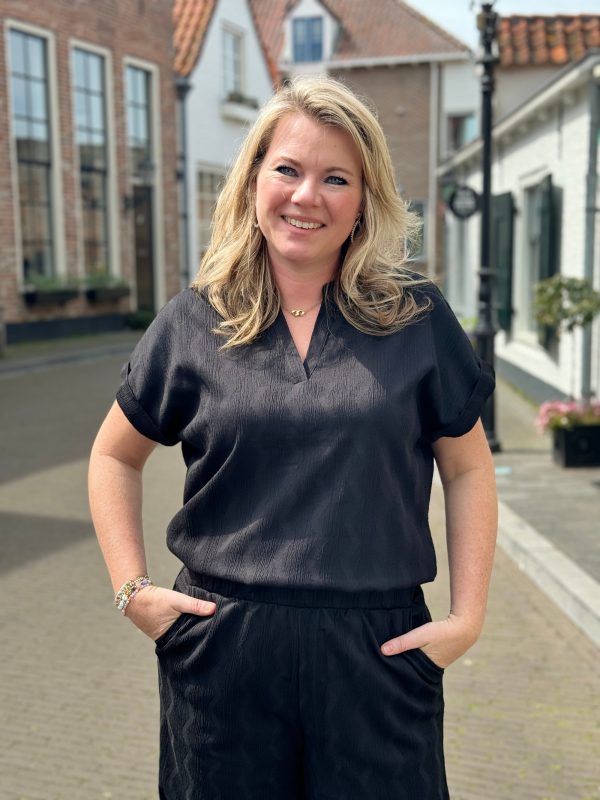 Shirtje Lydia zwart
