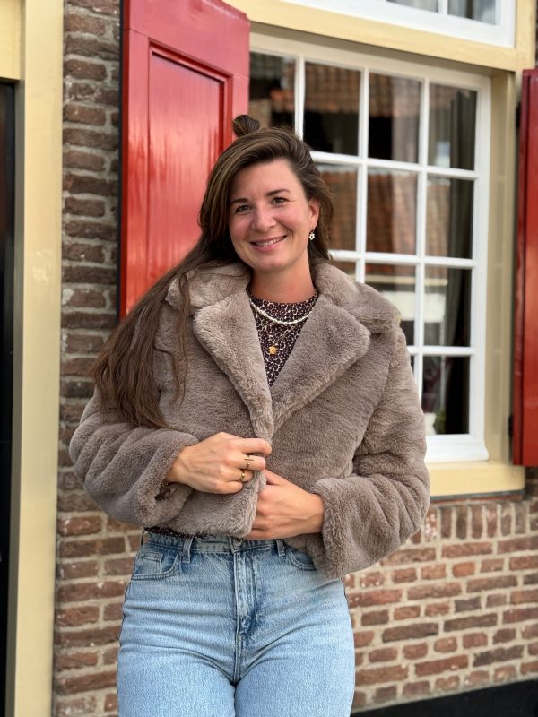 Fluffy jasje taupe - Afbeelding 2