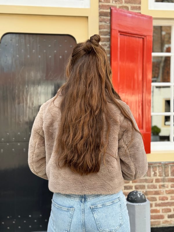 Fluffy jasje taupe - Afbeelding 5