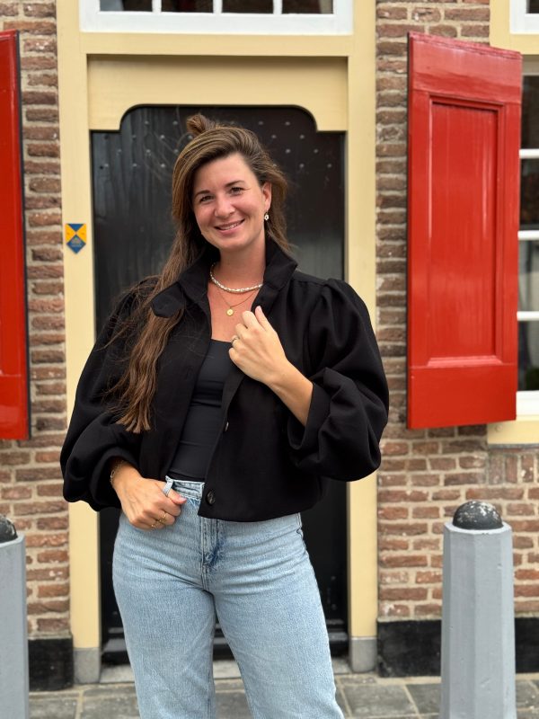 Jasje Sarah zwart