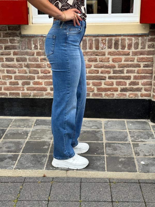 Blush straight medium blue (lengtemaat 32) - Only