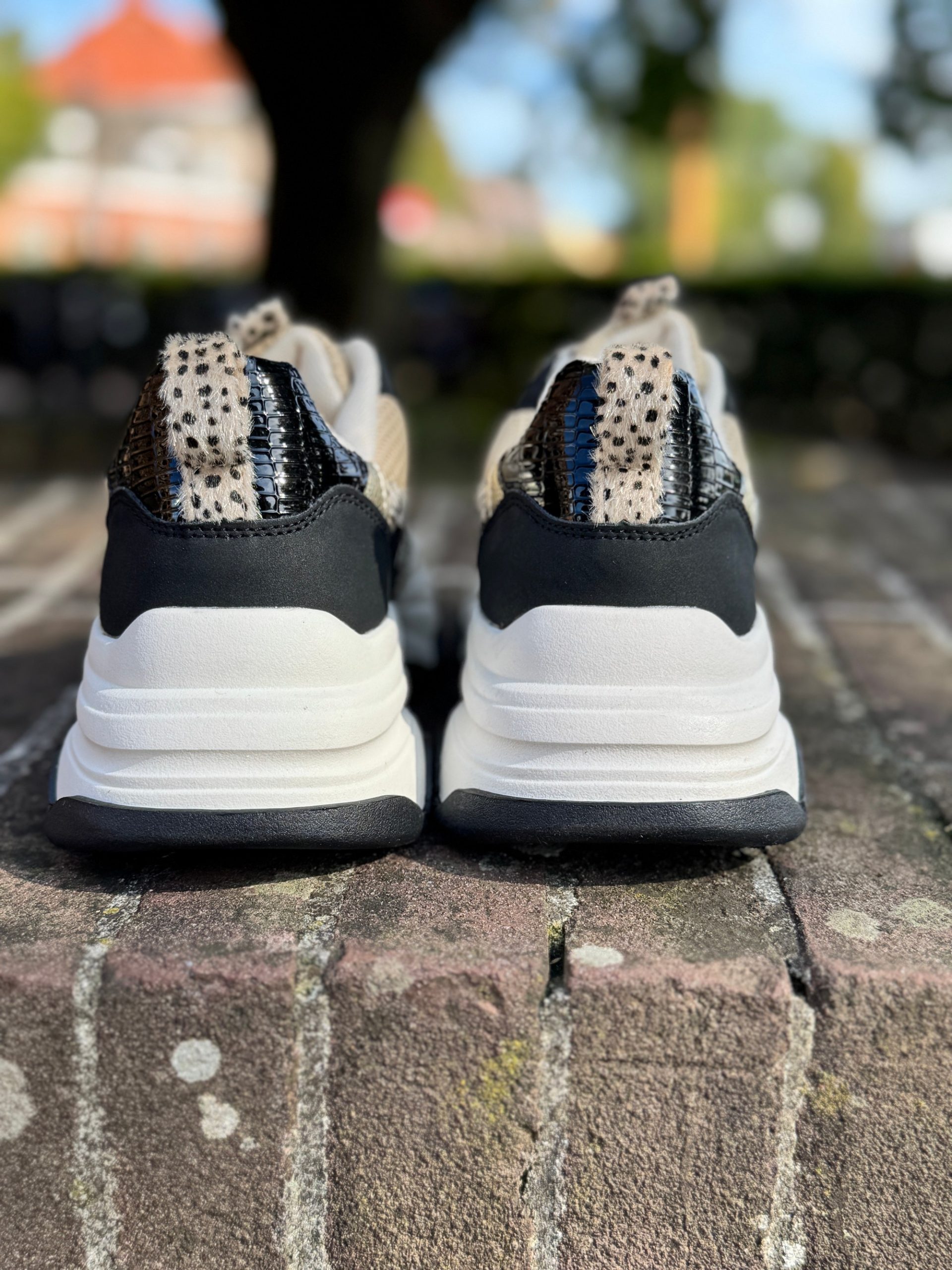 Sneakers 4 - Afbeelding 2