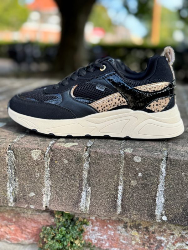 Sneakers 6