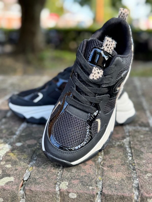 Sneakers 8