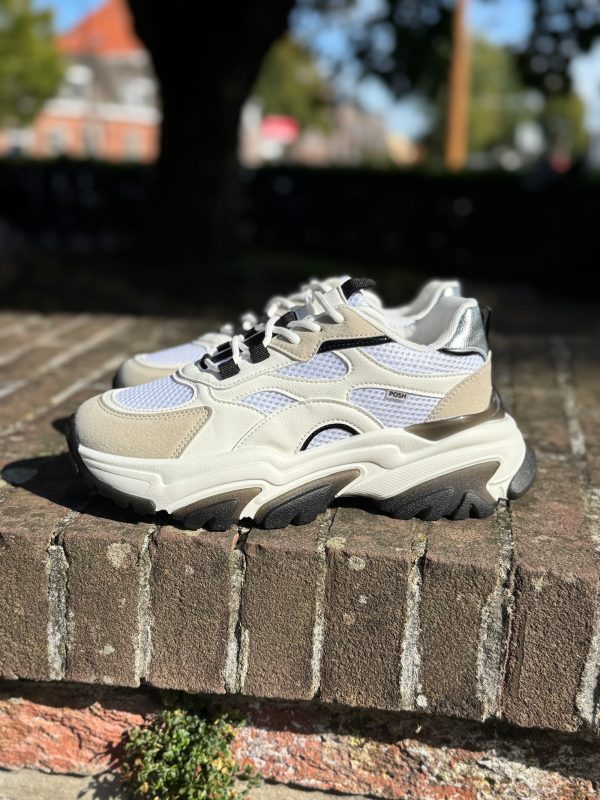 Sneakers 16