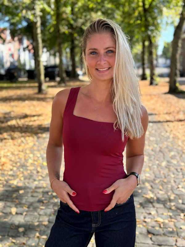 Topje Jaylin bordeaux