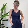 Travelstof Top Jinthe navy - Afbeelding 4