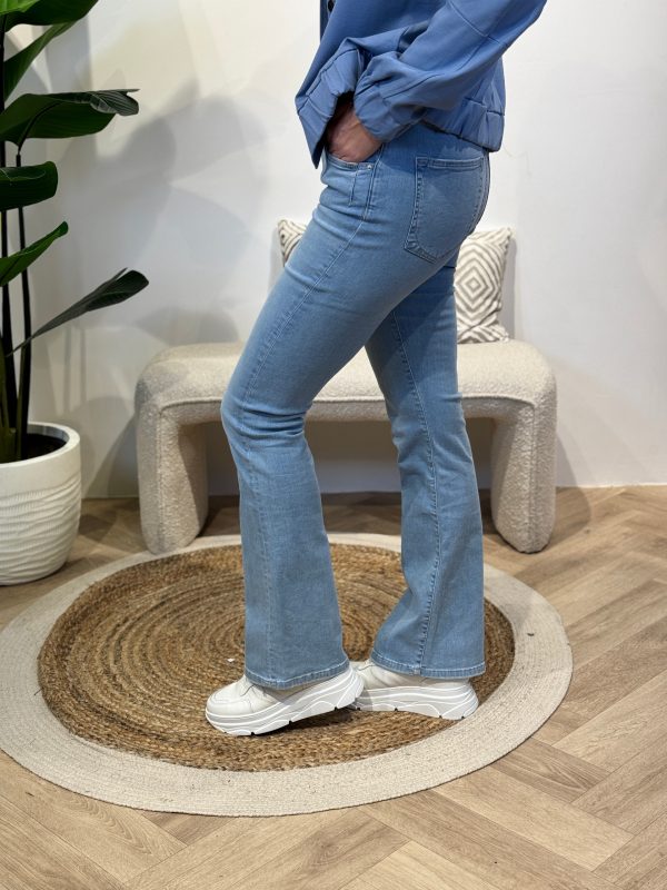 Flared jeans Matilda light blue lengte 30 - C.O.J.