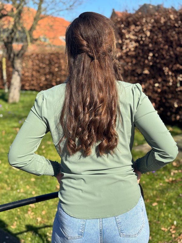 Travelstof blouse Eefke olive green - Afbeelding 3