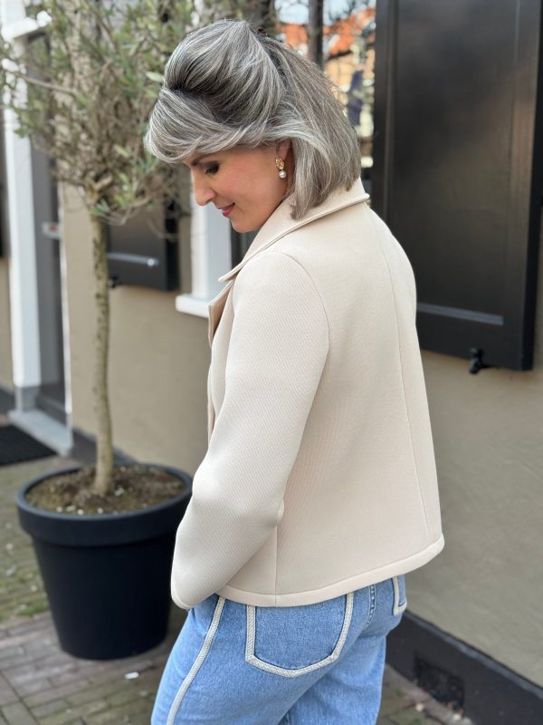 Korte trenchcoat Yuna beige - Afbeelding 3