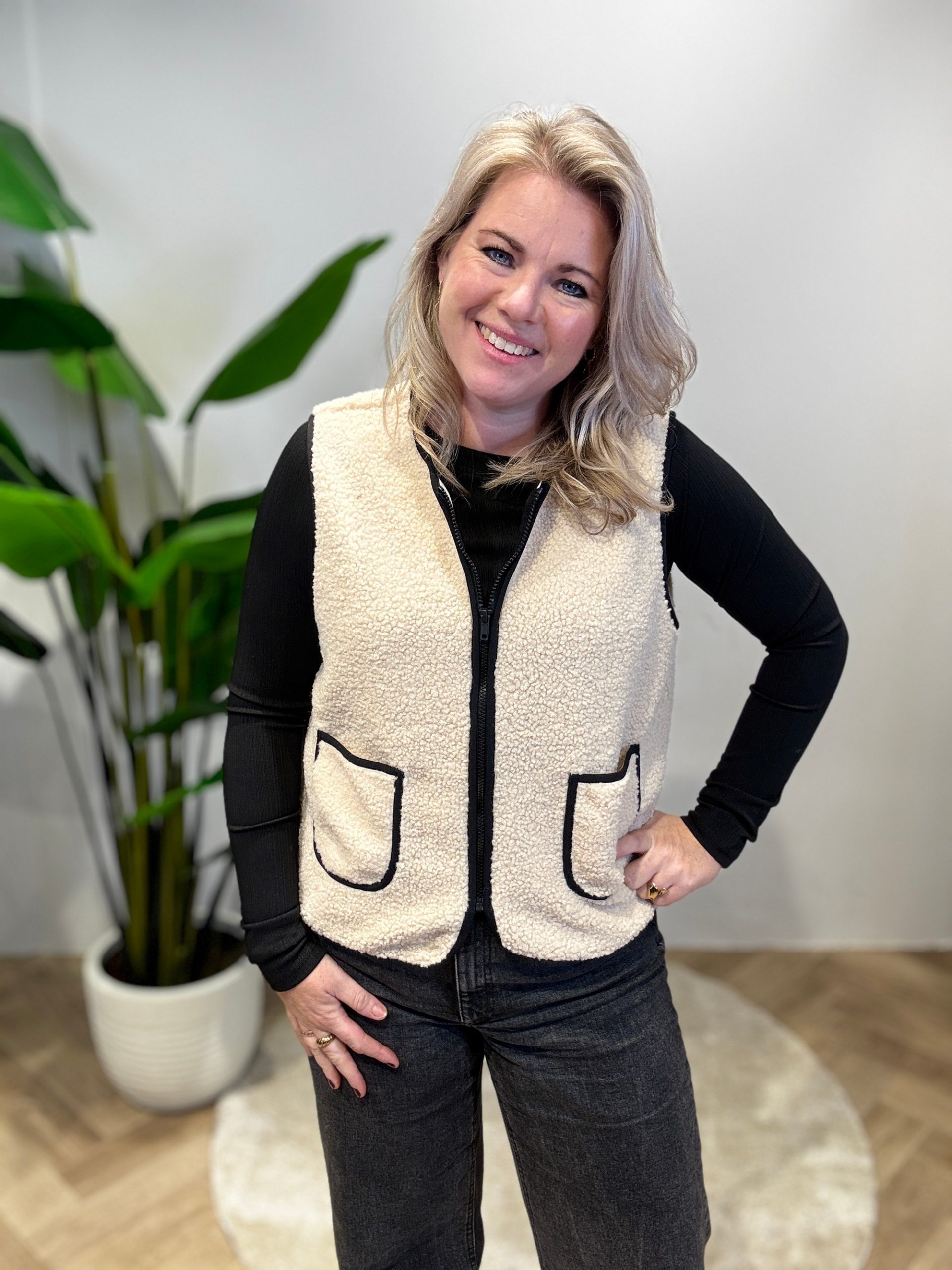 Teddy vestje Ruby - Afbeelding 5