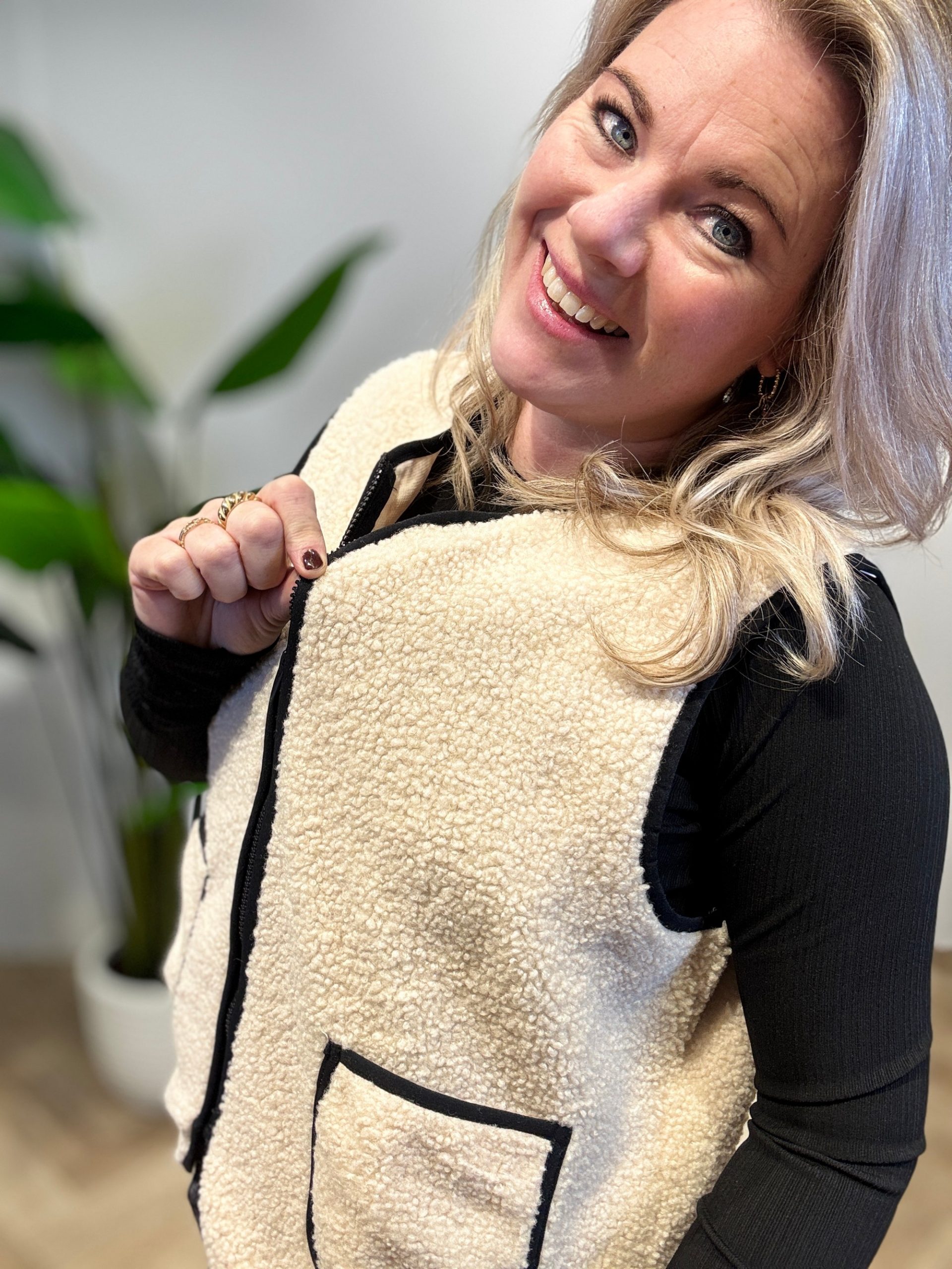 Teddy vestje Ruby - Afbeelding 3