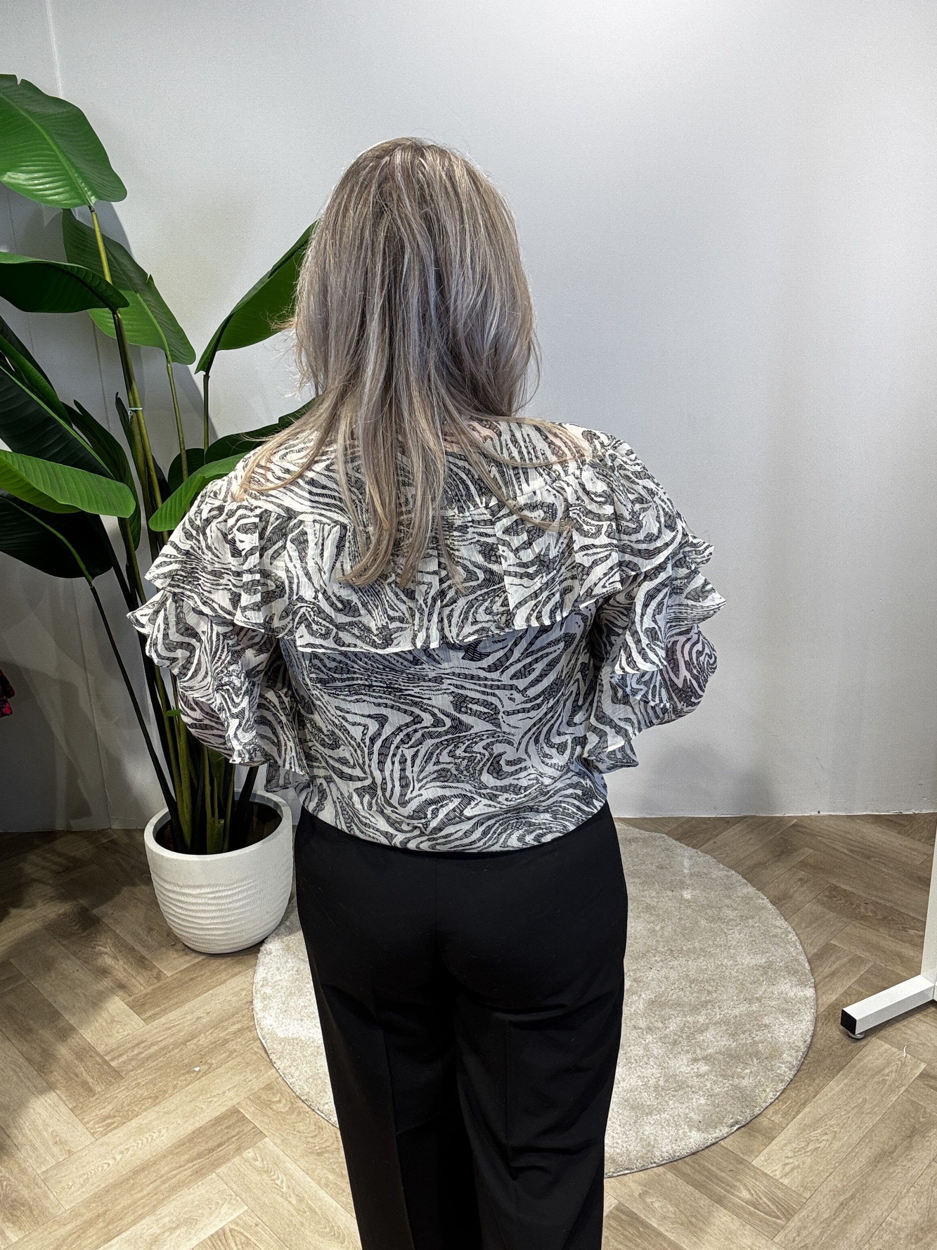 Trendz topper: Ruffle blouse - Afbeelding 3