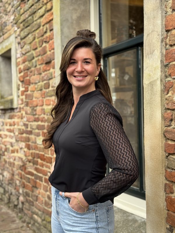 Blouse Mirthe travelstof black - Afbeelding 3