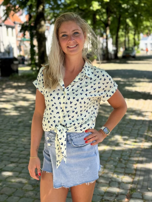 Goedemorgen ☀️🌸 Kijk eens wat voor een leuke items we gisteren weer online hebben gezet 😏 Het houdt niet op bij ons met al dat nieuws... maar dat zijn jullie inmiddels gewend 😜 In de loop van de dag komt er nog meer bij, dus houdt onze socials in de gaten!Neem snel een kijkje 👉 www.trendzonline.nl/nieuwe-collectie