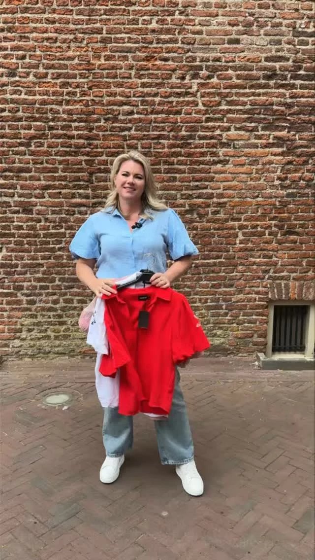 WAUW ✨😱 Reinate showt jullie weer even deze te leuke blousejes 😍🩷 www.trendzonline.nl/blouse-borduur-oud-roze
🤍  www.trendzonline.nl/blouse-borduur-wit
🩵  www.trendzonline.nl/blouse-borduur-lichtblauw
❤️ www.trendzonline.nl/blouse-borduur-rood