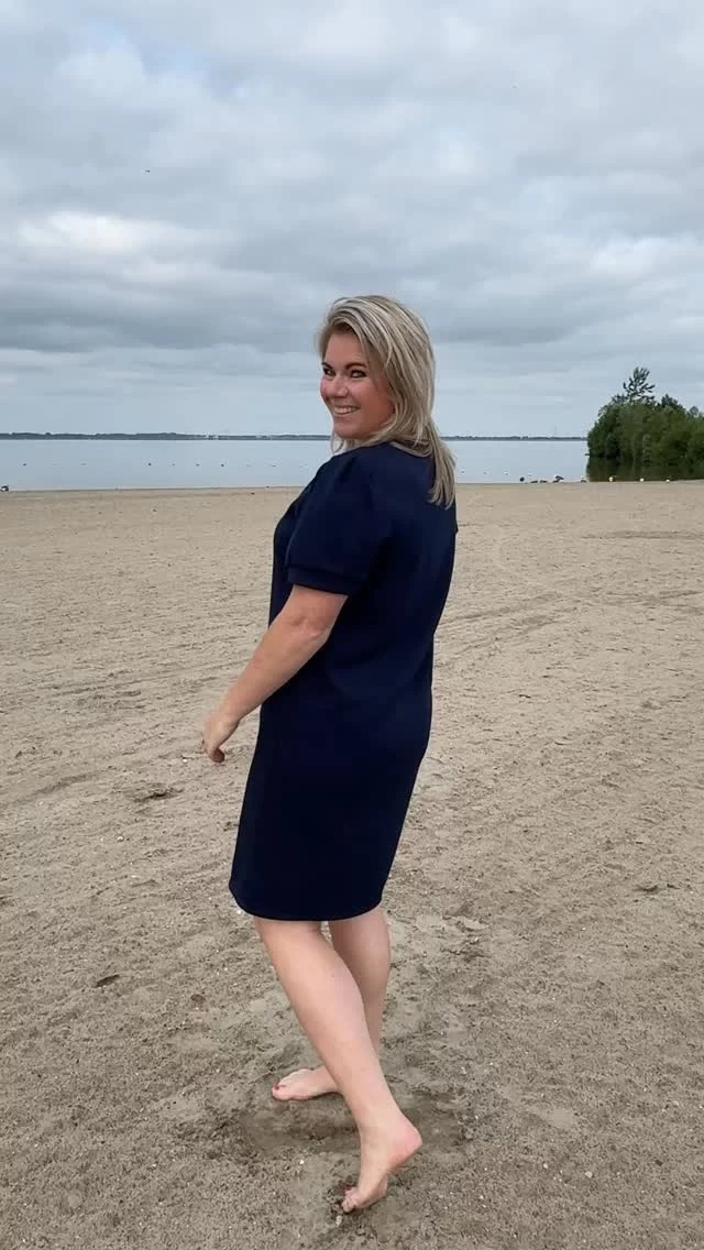 Wat een lekker weer krijgen we de komende dagen🤩☀️ Je krijgt spontaan zin in deze heerlijke zomer jurkjes👗💖 je shopt ze online of kom gezellig langs in de winkel🛍️